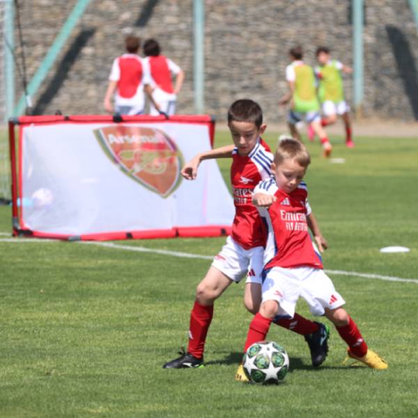 Fotbollsskola med Arsenal i Stockholm