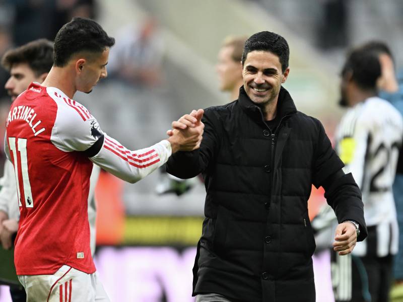 Var med som coach vid Arsenals fotbollsskola